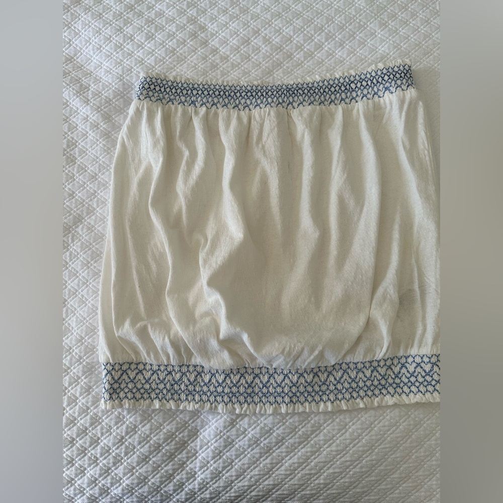 Anthropologie White Strapless Top with Blue Smocking size S, never worn
